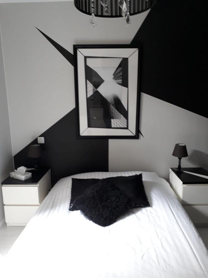 Chambre Chez L'Habitant Avec Spa Et Petit-Dejeuner En Lisiere De Foret ル・テック エクステリア 写真