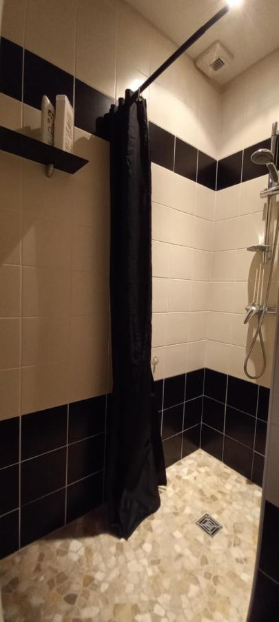 Chambre Chez L'Habitant Avec Spa Et Petit-Dejeuner En Lisiere De Foret ル・テック エクステリア 写真