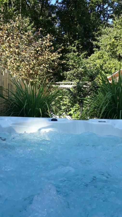 Chambre Chez L'Habitant Avec Spa Et Petit-Dejeuner En Lisiere De Foret ル・テック エクステリア 写真